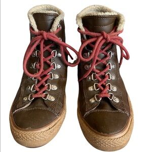 Converse Chuck Taylors Junior leather  Winter Boots  or Hikers Junior size 5